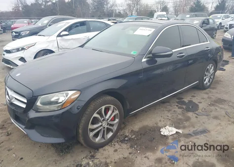 2017 Mercedes-Benz C 300 4Matic из США, поврежденный, VIN 55SWF4KB5HU224536